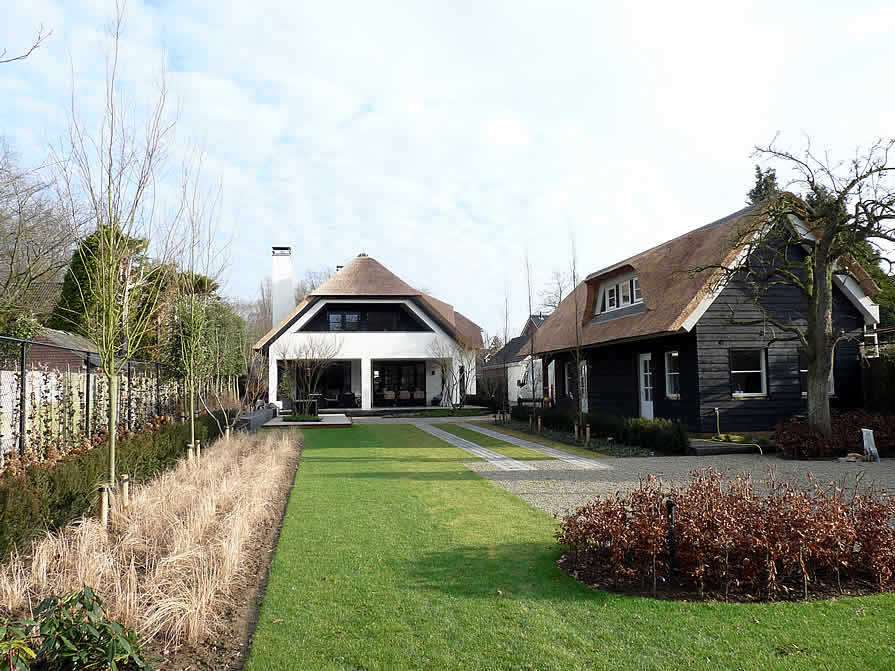 Sfeervolle landelijke villa - rieten kap en veranda