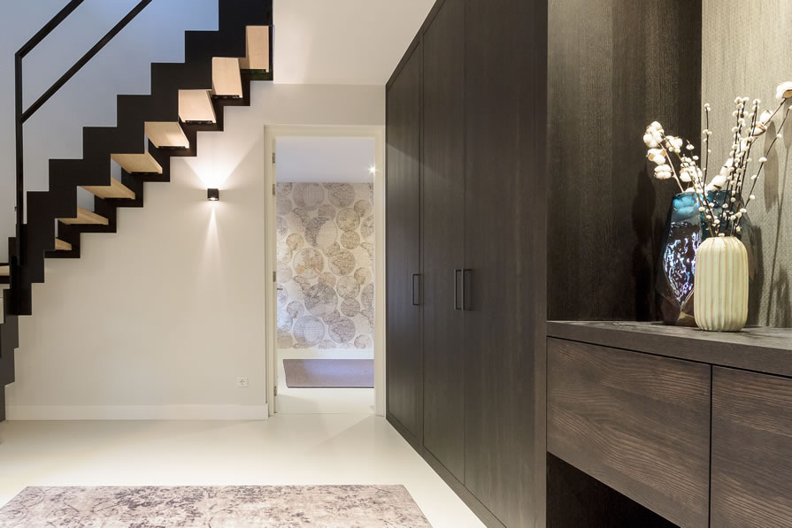 Villa à la Frank Lloyd Wright - hal en trapopgang